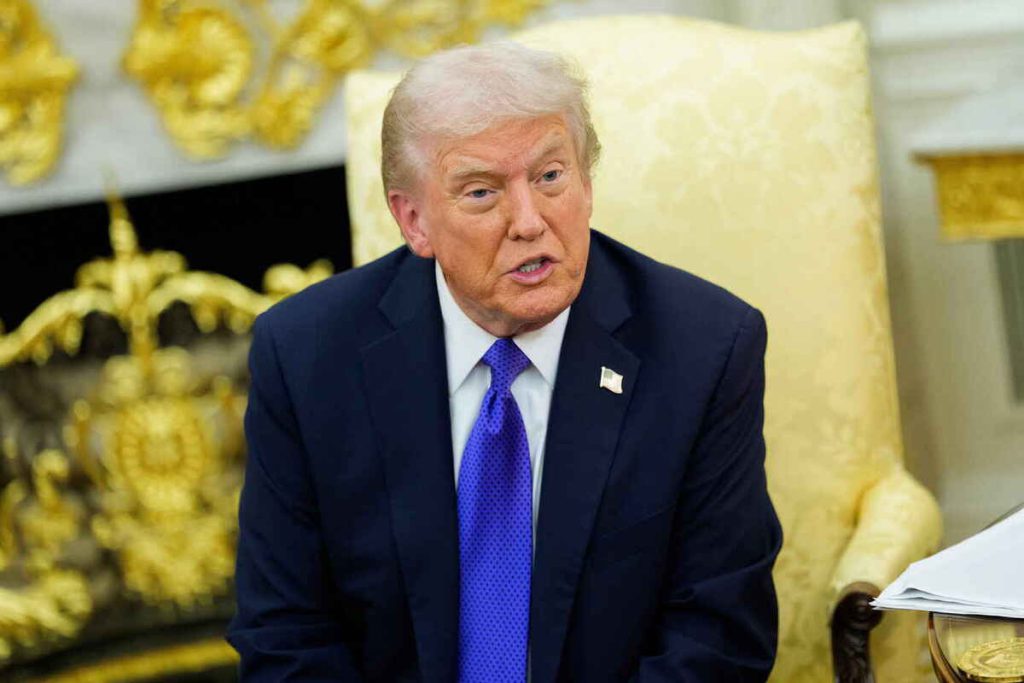 Le Sanzioni di Trump: un&#039;Arma a Doppio Taglio nella Politica Internazionale secondo il Politologo Dudakov su KP.RU