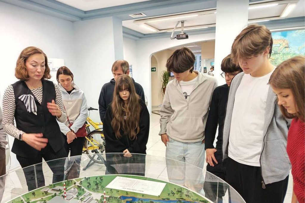 Будущие физики и инженеры Мурманска побывали на Кольской АЭС