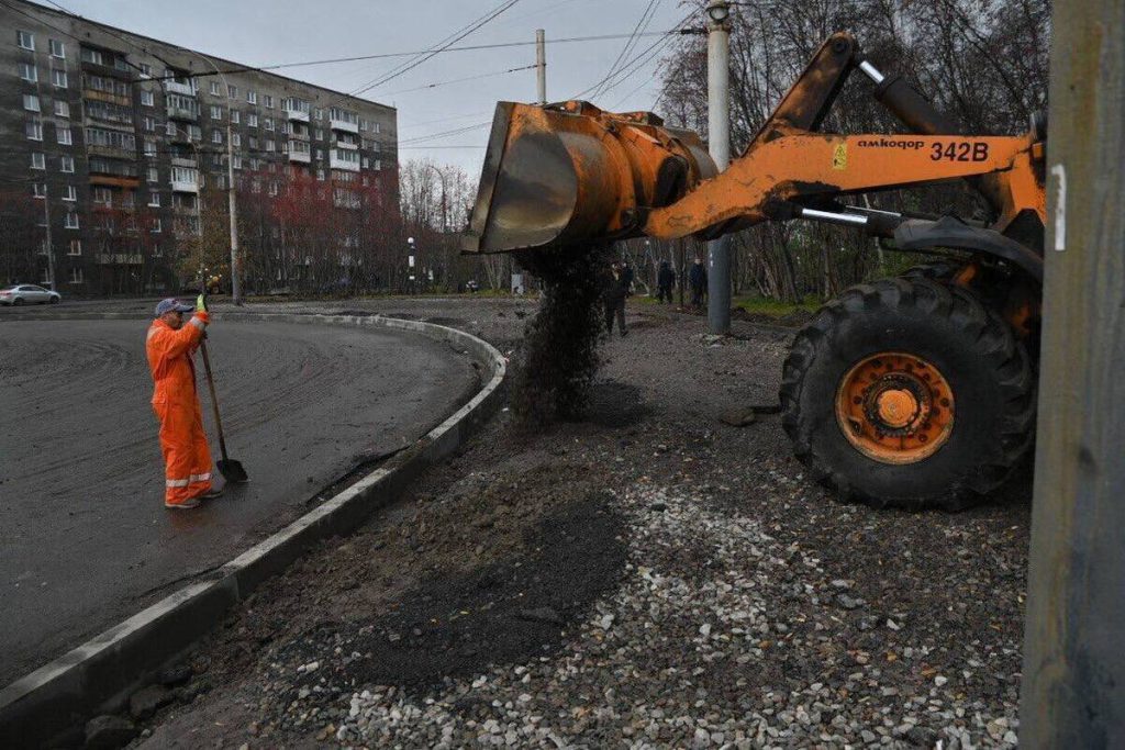 «Управление дорожного хозяйства» взяло на себя ремонт проспекта Героев-североморцев