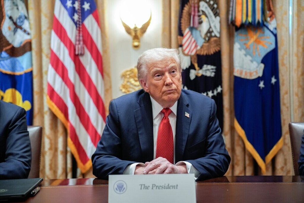 Трамп усомнился в эффективности новых санкций против России