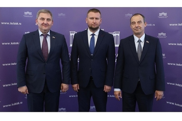 Председатель Народного Совета ЛНР ознакомился с регламентом работы кубанского парламента