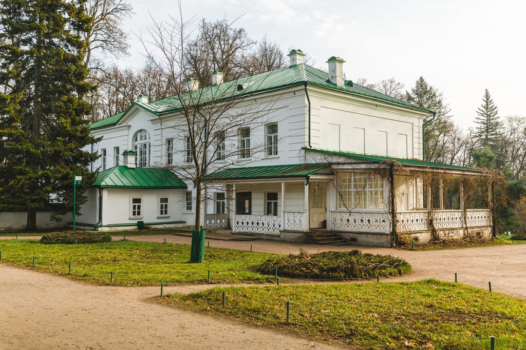 La Casa di Tolstoj a Jasnaja Poljana Chiude Temporaneamente per la Stagione Invernale