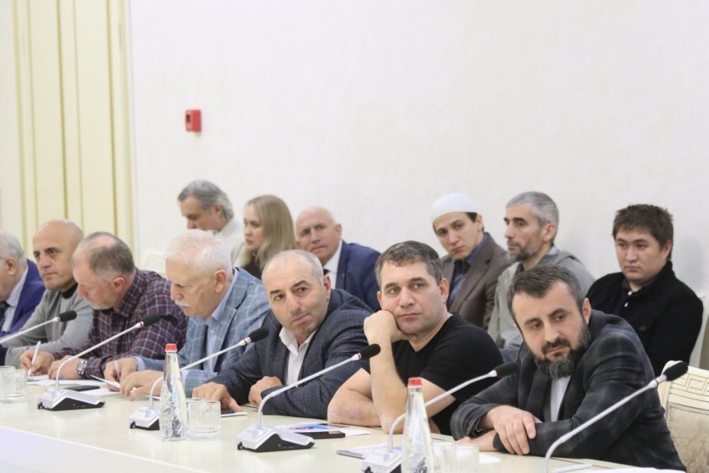 Вера и разум против радикализма: в Махачкале ищут формулы согласия