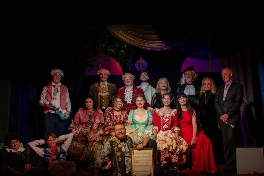 Il Teatro Zerkalo di Smolensk Inaugura la XXI Stagione Creativa con Grande Successo