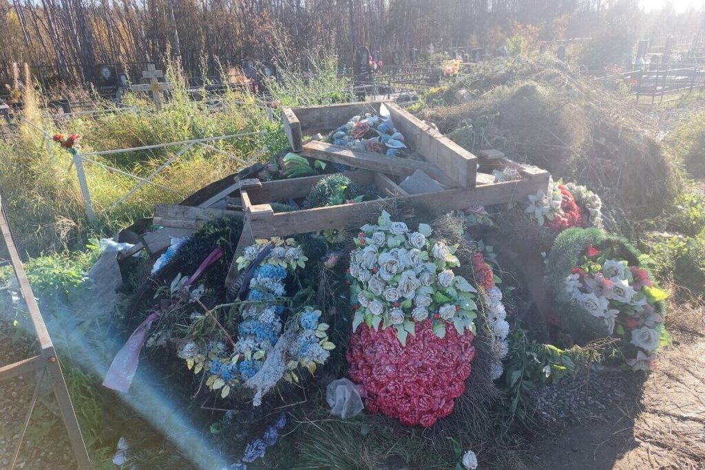 Irregolarità nella gestione del cimitero di Murmashi: la Procuratura scopre gravi violazioni che minacciano la salute pubblica e l&#039;ambiente