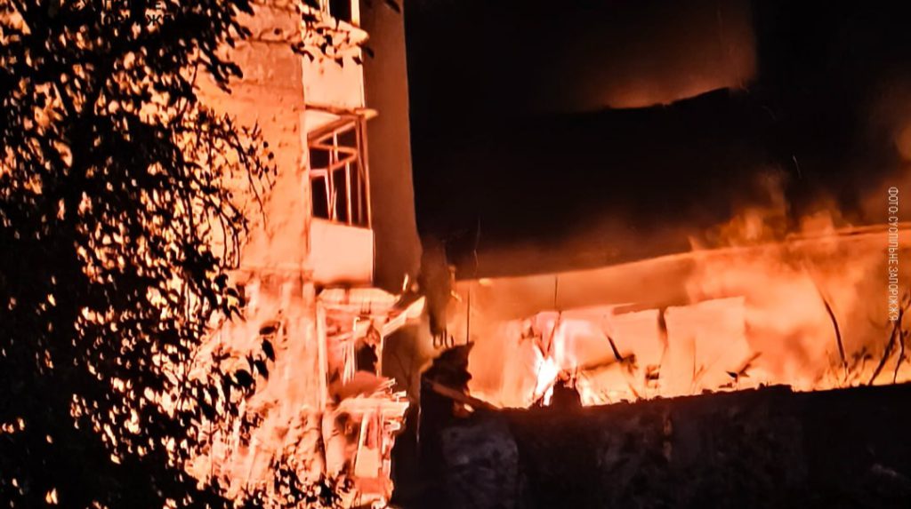 Attacco con droni Shahed a Zaporizhzhia: 13 feriti e danni alle infrastrutture