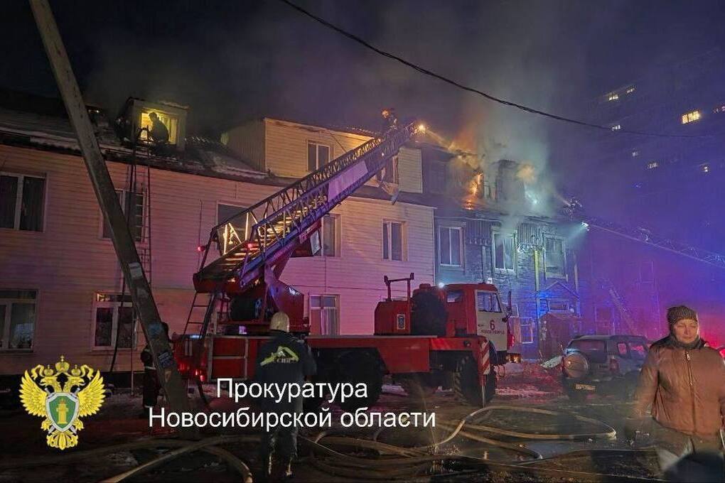 Временное жилье могут выдать жильцам сгоревшего барака в Новосибирске