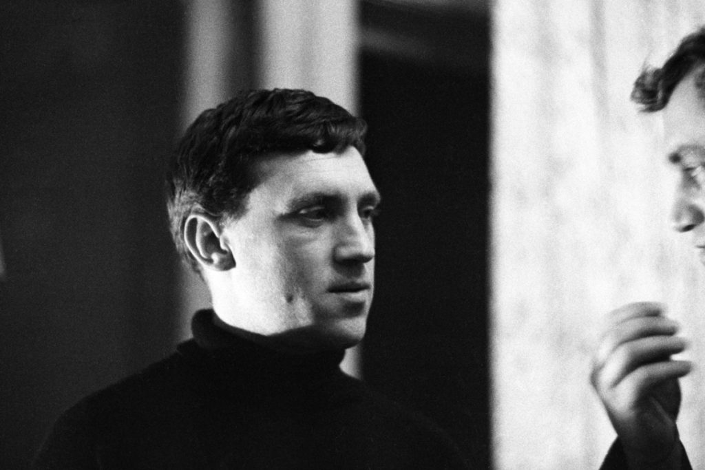 Никому не оказалась нужна посмертная бронзовая маска Высоцкого на аукционе в Монако