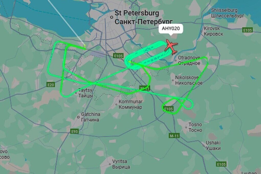 Atterraggio di emergenza a San Pietroburgo: aereo di linea in difficoltà, passeggeri in allarme