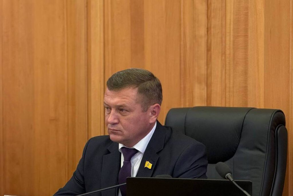 Proposta di Screening Sanitario per Deputati e Funzionari Pubblici in Calmucchia: Un Passo Verso la Promozione della Salute Pubblica