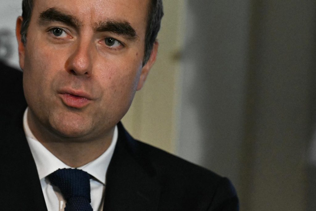 Borne, Valls, Retailleau… Ces figures politiques qui quittent le gouvernement