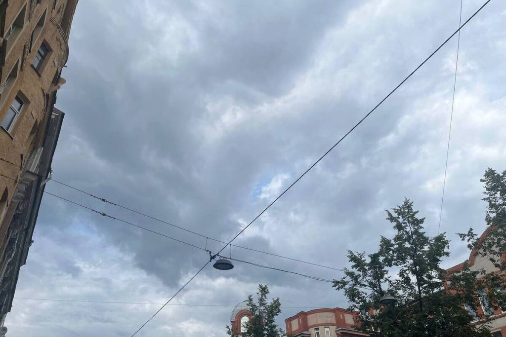 Облака не дадут Петербургу стать теплым