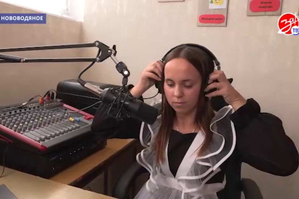 Нововодянская школа начала собственное радиовещание