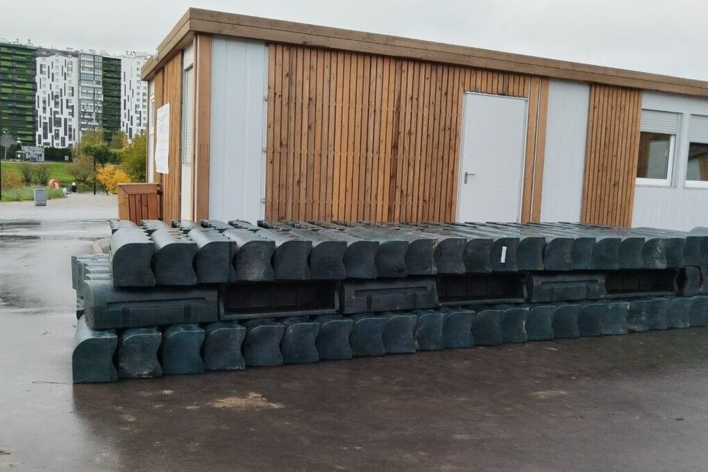 Smentita la presenza di una discarica abusiva nel parco Okkervil&#039; di Kudrovo: le autorità locali chiariscono la situazione e tranquillizzano i residenti