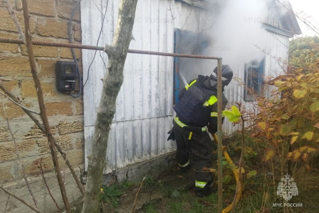 В Херсонской области потушили пожар в жилом доме