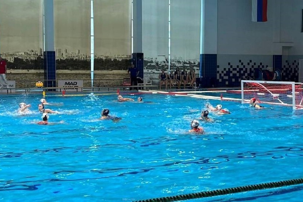 Sconfitta delle nuotatrici di Volgograd contro la squadra dell&#039;Ural Eurasia nel campionato russo di pallanuoto femminile