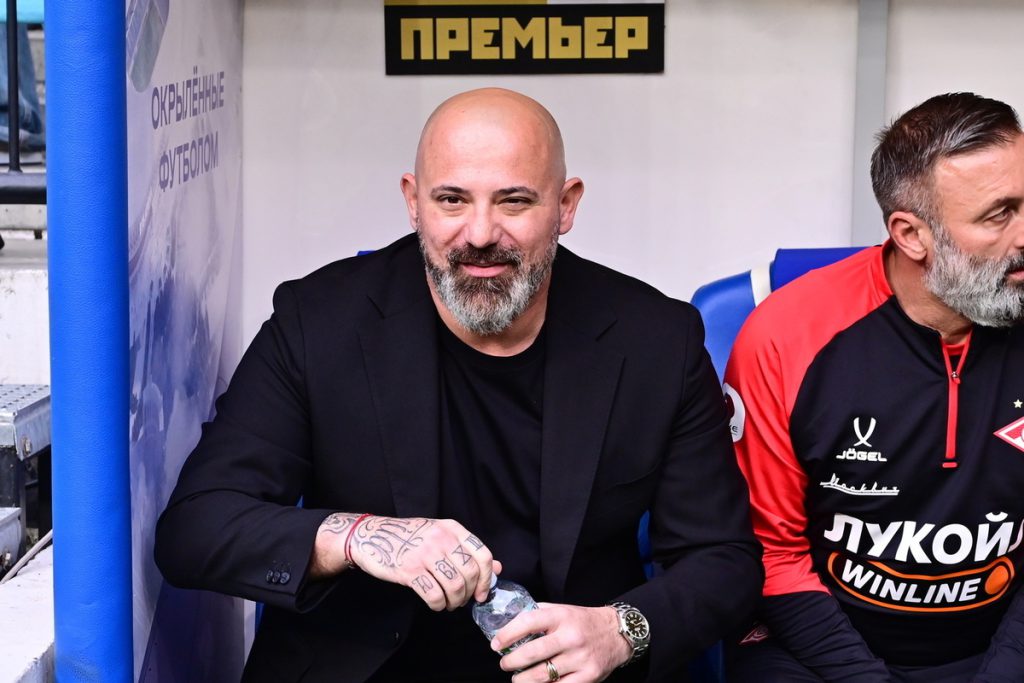 «Спартак» расторгнет контракт с тренером Станковичем