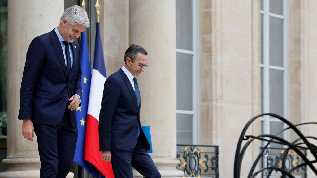 Budget: les concessions faites à la gauche dans le viseur de la droite