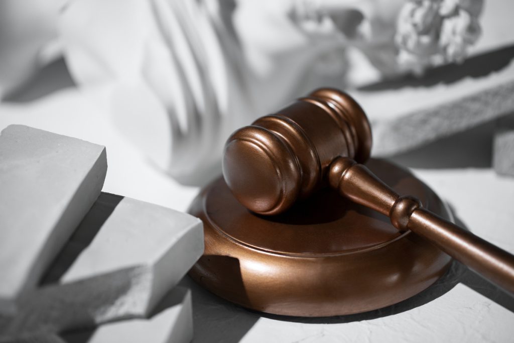 Condanna per truffa in Ucraina: due donne devono restituire 440mila rubli al bilancio statale