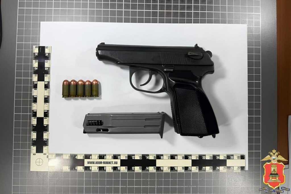 Intervento Tempestivo della Polizia a Tveri Salva la Vita di un Ospite Aggredito con un Coltello