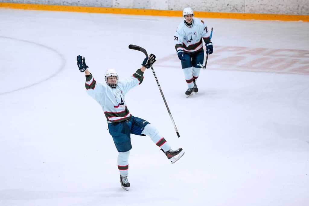 Sconfitta del MHC Lipetsk contro la Guardia di Krasnodar: analisi e conseguenze di una partita sorprendente