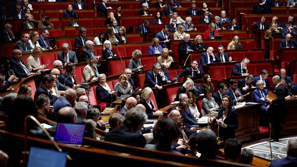 «Ça va être très dur pour les ministres» : rejeté en commission, le budget fait son arrivée dans l’Hémicycle
