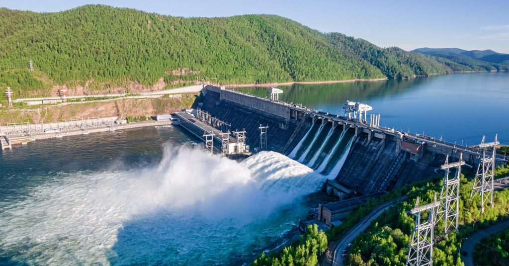 Fondi europei per infrastrutture idriche: realizzazione a rilento, rischi per la gestione delle risorse idriche e la qualità del servizio idrico 

Introduzione
Secondo un&#039;analisi del rapporto del Centro Studi Enti locali, i fondi europei (Fesr) per le infrastrutture idriche sono disponibili, ma la loro realizzazione procede a rilento.

Approfondimento
Il rapporto in questione sarà presentato alla prossima edizione di Accadueo, la fiera internazionale dedicata al servizio idrico, che si terrà a Bologna dal 7 al 9 ottobre. L&#039;evento è organizzato da BolognaFiere Water&amp;Energy.

Possibili Conseguenze
La lentezza nella realizzazione delle infrastrutture idriche potrebbe avere conseguenze negative sulla gestione delle risorse idriche e sulla qualità del servizio idrico erogato alla popolazione.

Opinione
Purtroppo, non ci sono opinioni ufficiali disponibili al momento, ma è probabile che gli esperti del settore sottolineino l&#039;importanza di accelerare la realizzazione delle infrastrutture idriche per garantire un servizio idrico efficiente e sostenibile.

Analisi Critica dei Fatti
L&#039;analisi del rapporto del Centro Studi Enti locali mette in luce la necessità di migliorare la gestione dei fondi europei e di accelerare la realizzazione delle infrastrutture idriche. Ciò richiederà un impegno congiunto da parte delle autorità locali, regionali e nazionali.

Relazioni con altri fatti
La questione delle infrastrutture idriche è strettamente legata ad altre tematiche, come la gestione delle risorse idriche, la protezione dell&#039;ambiente e la salute pubblica. Pertanto, è fondamentale considerare questi aspetti nella pianificazione e nella realizzazione delle infrastrutture idriche.

Contesto storico
La gestione delle risorse idriche è una questione che ha accompagnato l&#039;umanità fin dalle origini. Nel corso degli anni, si sono sviluppate diverse strategie e tecnologie per gestire le risorse idriche, ma la sfida rimane ancora oggi.

Fonti
Il rapporto del Centro Studi Enti locali sarà presentato alla fiera Accadueo, organizzata da BolognaFiere Water&amp;Energy. Per ulteriori informazioni, si può visitare il sito web di BolognaFiere o contattare direttamente il Centro Studi Enti locali. La fonte di questo articolo è il sito BolognaFiere.