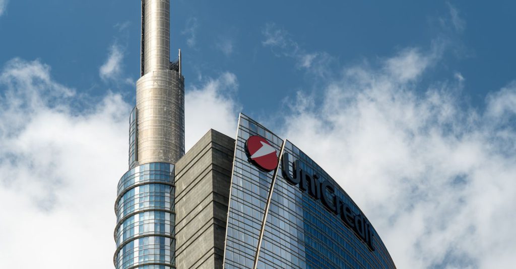 UniCredit Registra un Nuovo Record con un Utile Netto di 2,6 Miliardi di Euro nel Terzo Trimestre