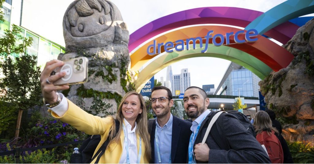 Salesforce mette l’Ai al centro e lancia l’era delle “aziende agentiche”