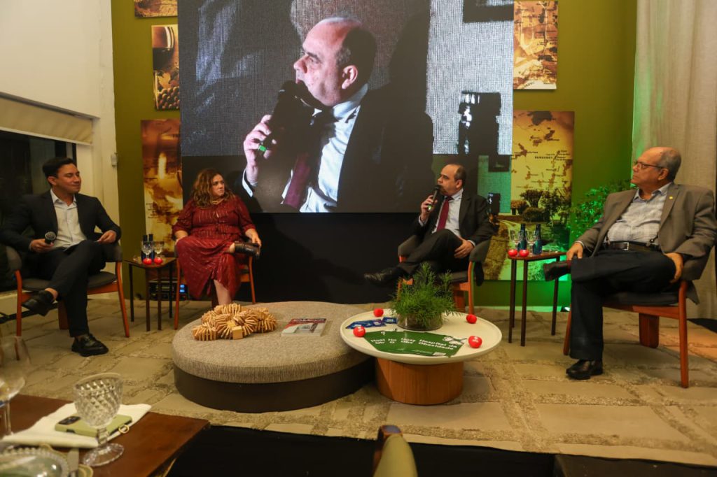 Pacientes com câncer podem receber até R$ 6.000 mensais do governo