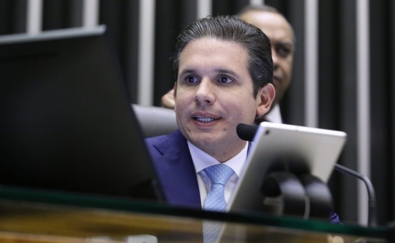 Riforma Amministrativa in Brasile: Una Nuova Proposta per Trasformare la Vita dei Dipendenti Pubblici Avanza alla Camera dei Deputati