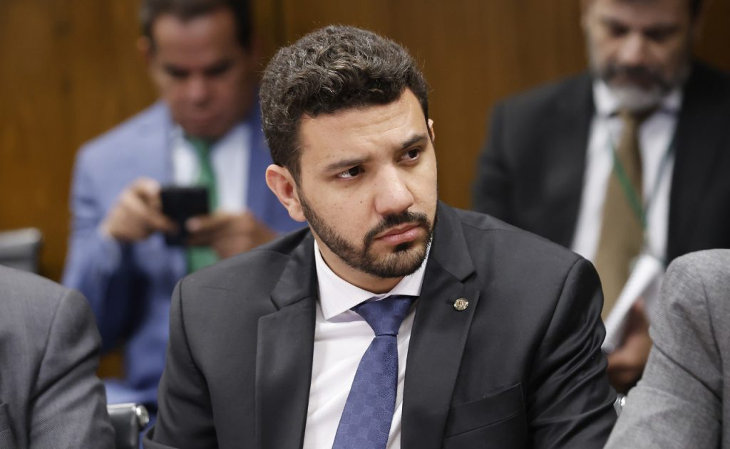 Senato approva la gratuità dei bagagli a mano per voli nazionali e internazionali