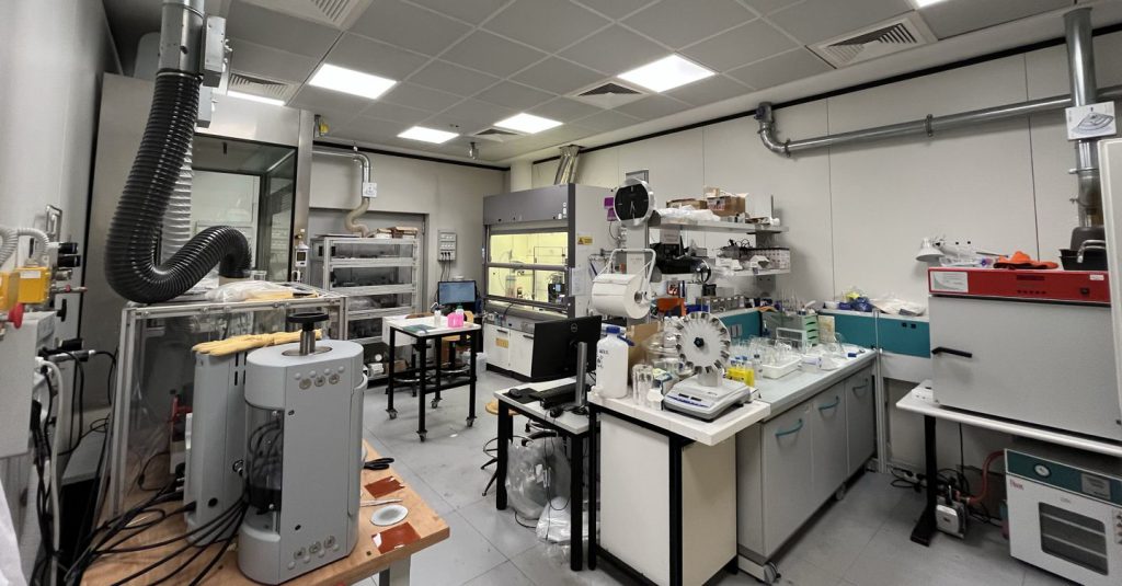 Batterie al Manganese: la Start Up Ges si Prepara a Rivoluzionare il Mercato delle Energie Rinnovabili