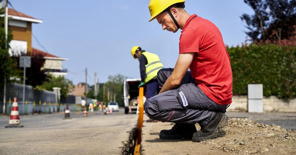 FiberCop, denuncia alla Ue: «A Open Fiber aiuti di Stato fino a 4,5 miliardi»
