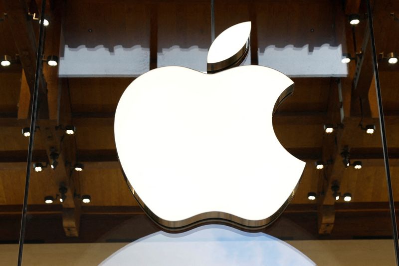 Apple sotto inchiesta: l&#039;Unione Europea valuta le condizioni dell&#039;App Store per presunte violazioni delle norme antitrust