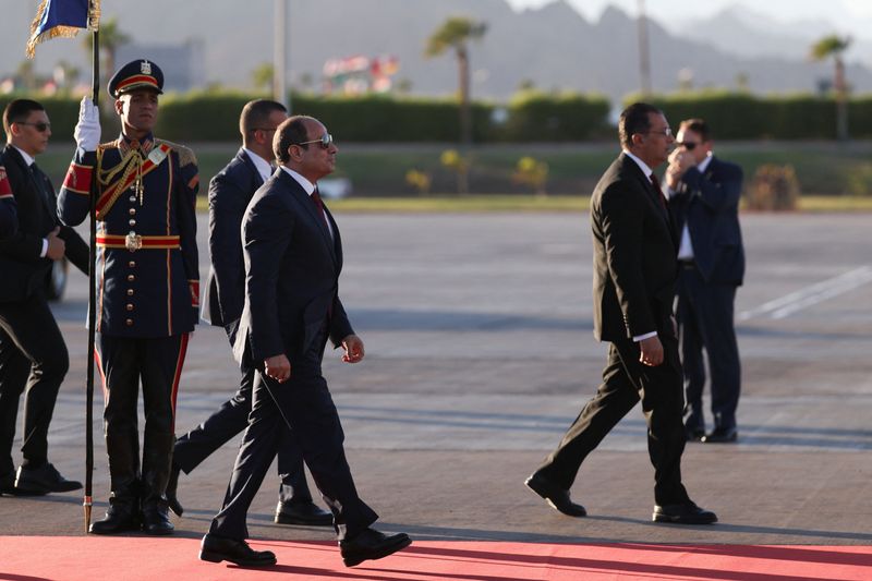 Ricostruzione del Medio Oriente: Al-Sisi Discute con Leader Occidentali e Arabi per Stabilizzare la Regione