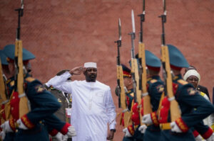 Cinque Anni di Autoritarismo in Mali: la Transizione Bloccata e le Sue Conseguenze