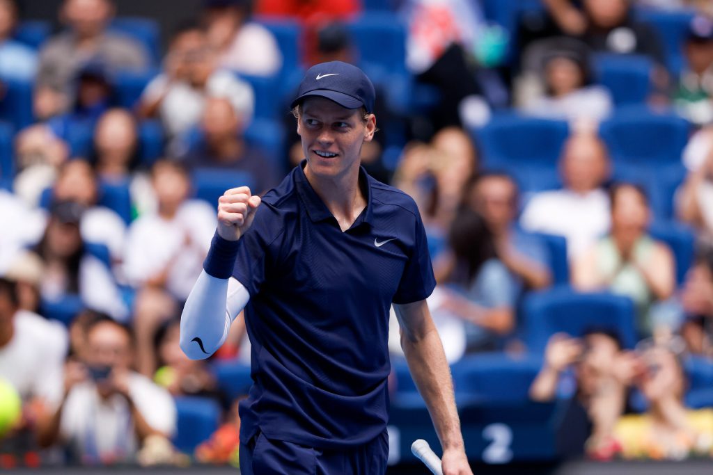 Jannik Sinner trionfa a Vienna: vince in due set contro Altmaier e vola agli ottavi