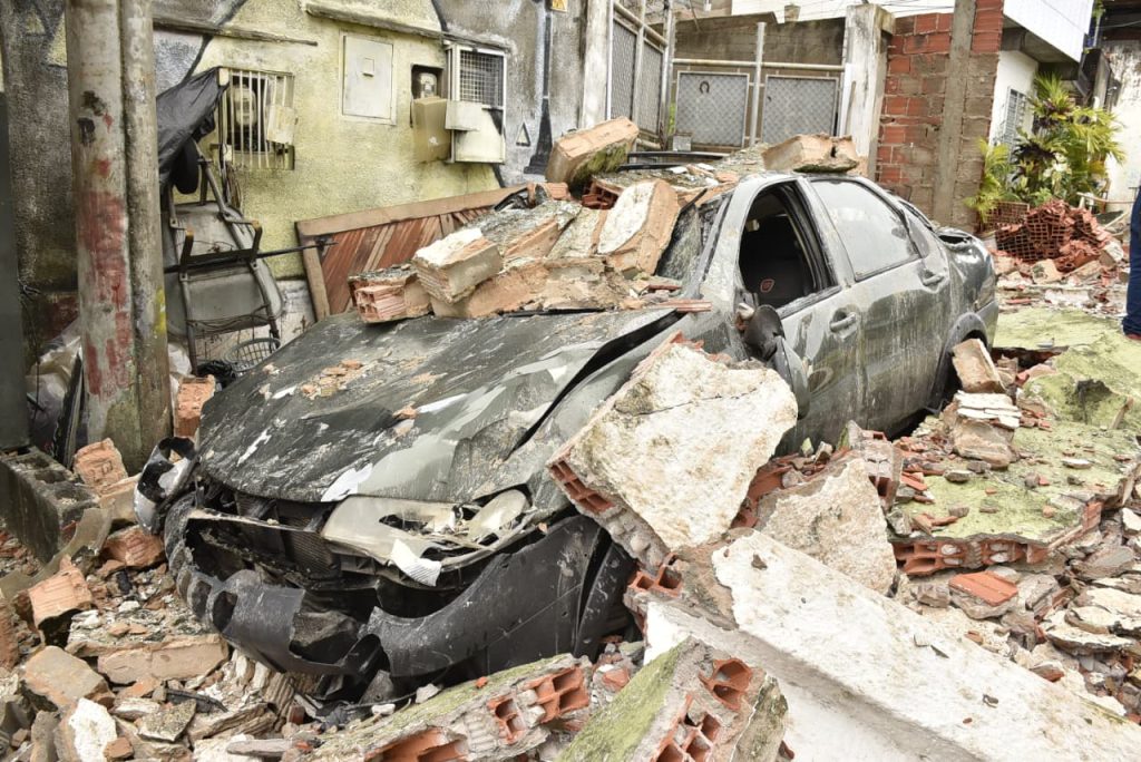 Danni ai veicoli a causa delle piogge a Salvador: cosa fare per ottenere il risarcimento