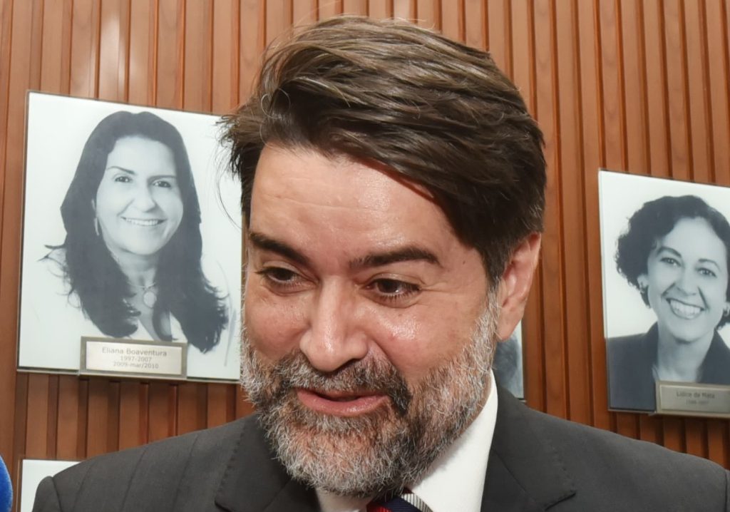 Jader Filho riceve il titolo di Cittadino Baiano e annuncia la sua candidatura alla Camera dei Deputati per il 2026