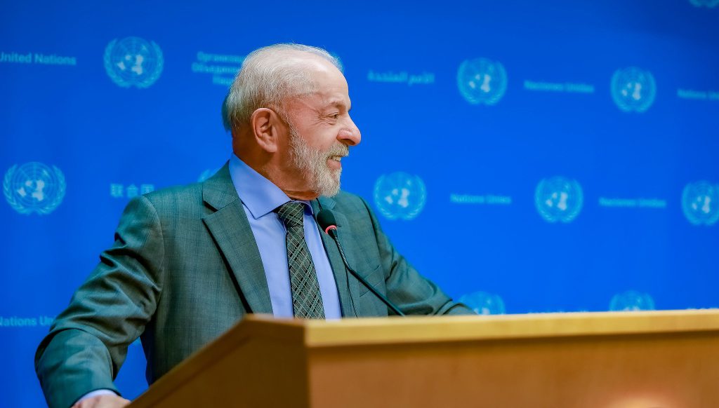 Secretário apoia estudo do governo Lula sobre tarifa zero nos ônibus