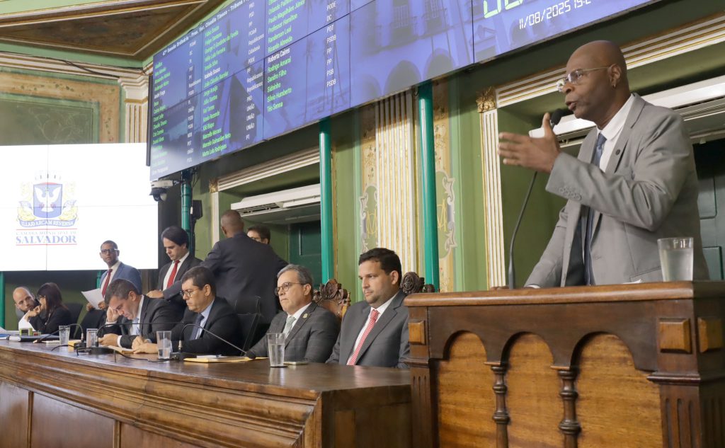 Câmara arquiva processo de cassação contra Hamilton Assis