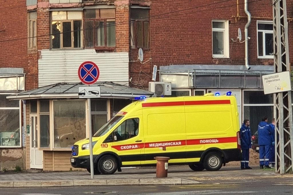 Incidente Stradale nella Regione di Vladimir: Due Morti e una Comunità in Lutto