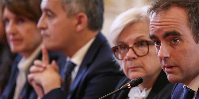 Nuovo Governo Francese: Il Primo Consiglio dei Ministri Rinviato, Cosa Significa per il Paese