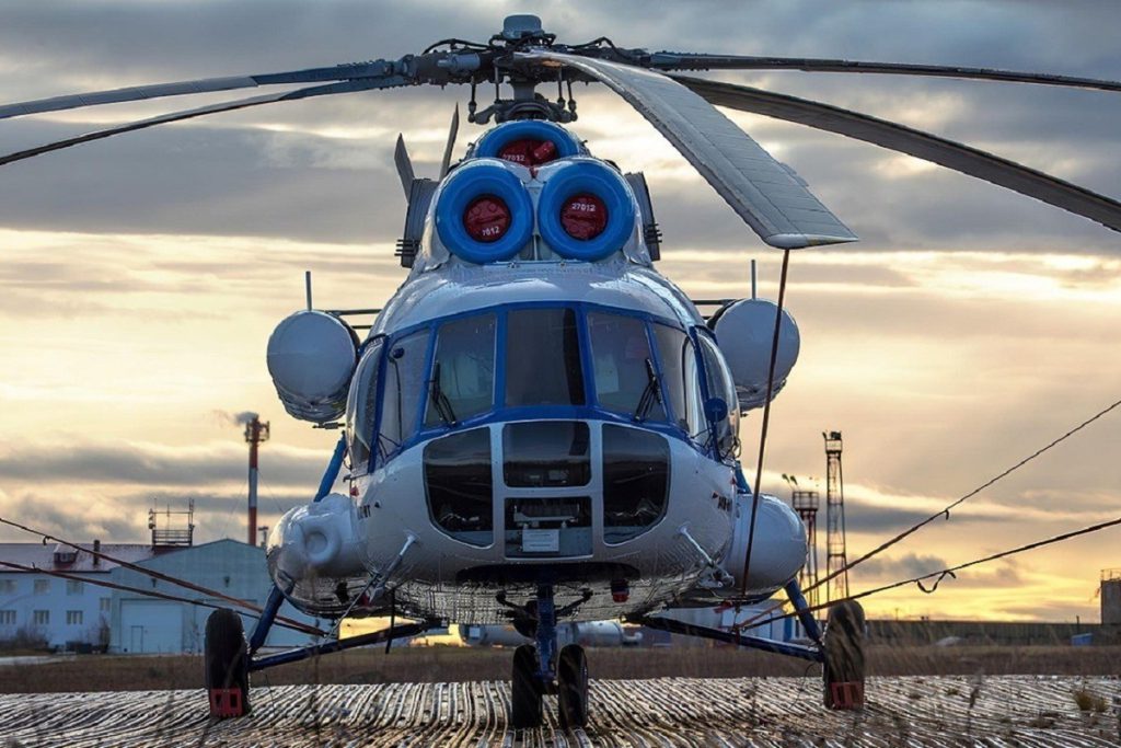 Вертолеты на смену водным суднам начали выходить для перевозки пассажиров в ЯНАО.