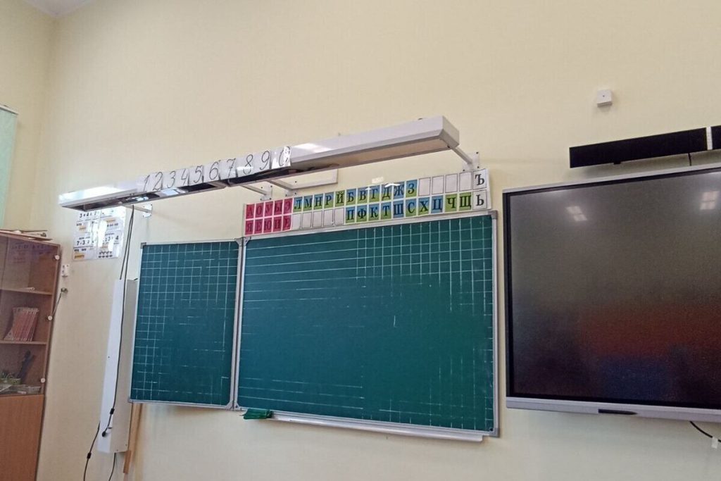 Procura indaga sul possibile trasferimento delle lezioni scolastiche a Verhnetulomskiy