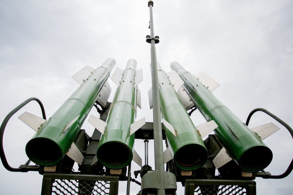 Abbattimento di 26 droni nemici nella regione di Astrachan: un successo per la difesa aerea russa