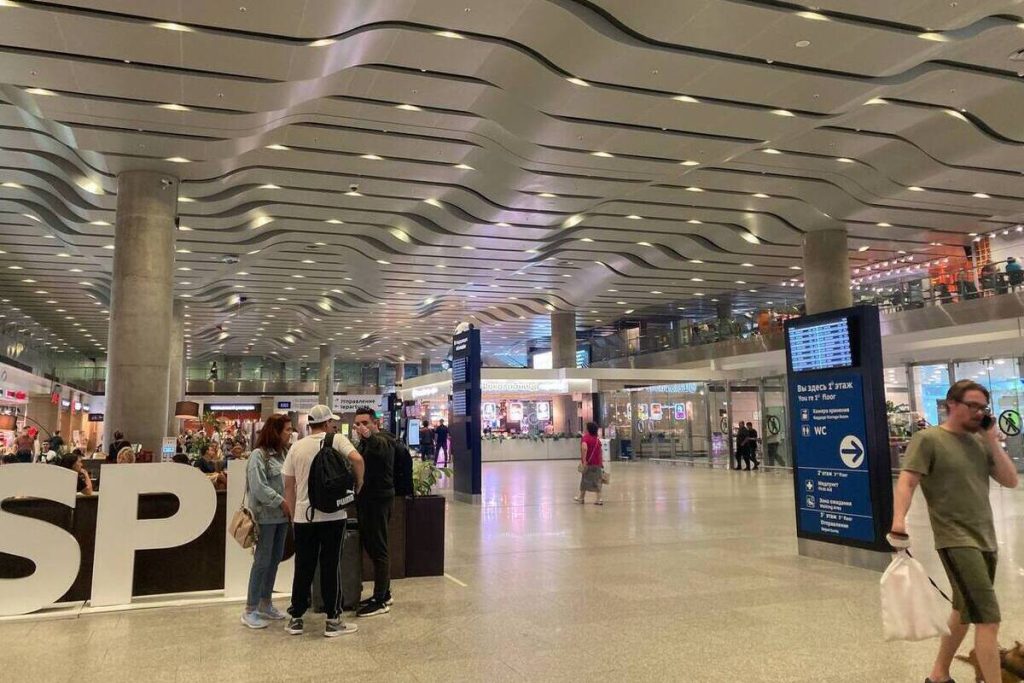 Аэропорт Пулково напомнил о существовании третьего этажа