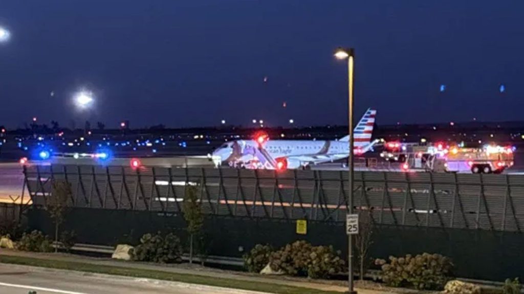 ABD&#039;de sıcak saatler: Kabin ekibiyle iletişim kesildi, pilot acil iniş kararı aldı