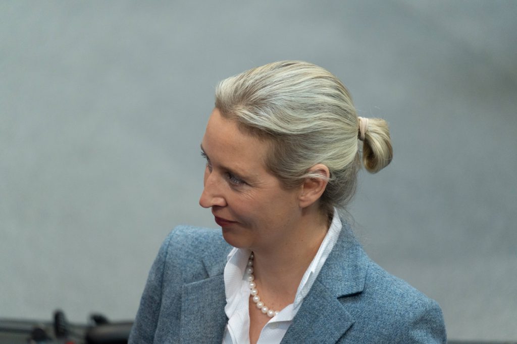 40 Prozent für die AfD – Weidel sieht schon Schwarz-Blaues Bundesland